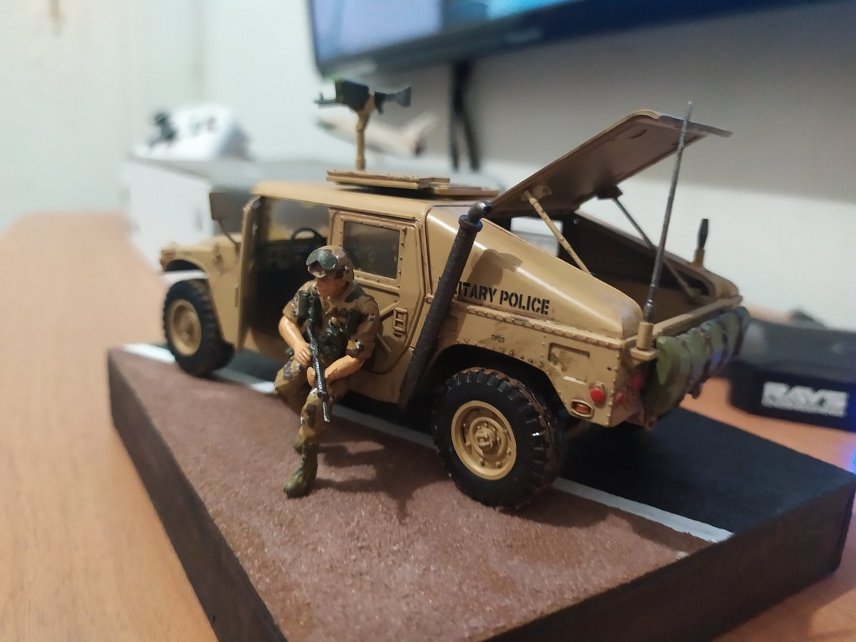 Electricco18's tweet photo. 1:35 Academy Humvee M1025
#modelkit #scalemodel https://t.co/pKhy3yEG93
