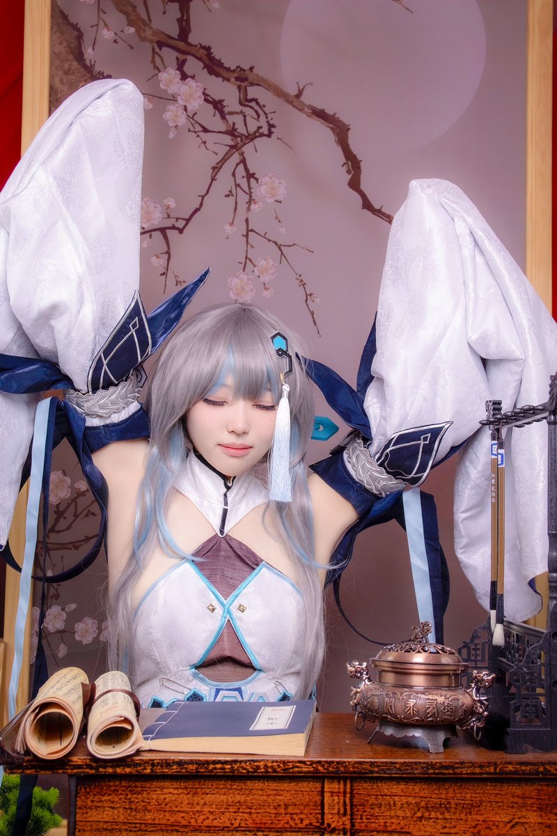 🔔원신 - 하겐투스 (귀종)

『 두려워하고 있기에 더 똑똑해지려고 노력하는 거라는 걸 난 알아 』

2023.11.19
studio - <a href="/Rans_Studio/">란즈 스튜디오</a> 
M_ <a href="/nnin_xx/">ソミン</a>
#cosplay #コスプレ #HoYoverse
#原神 #GenshinImpact #Guizhong