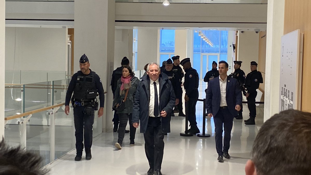 Elise Daycard tweet media