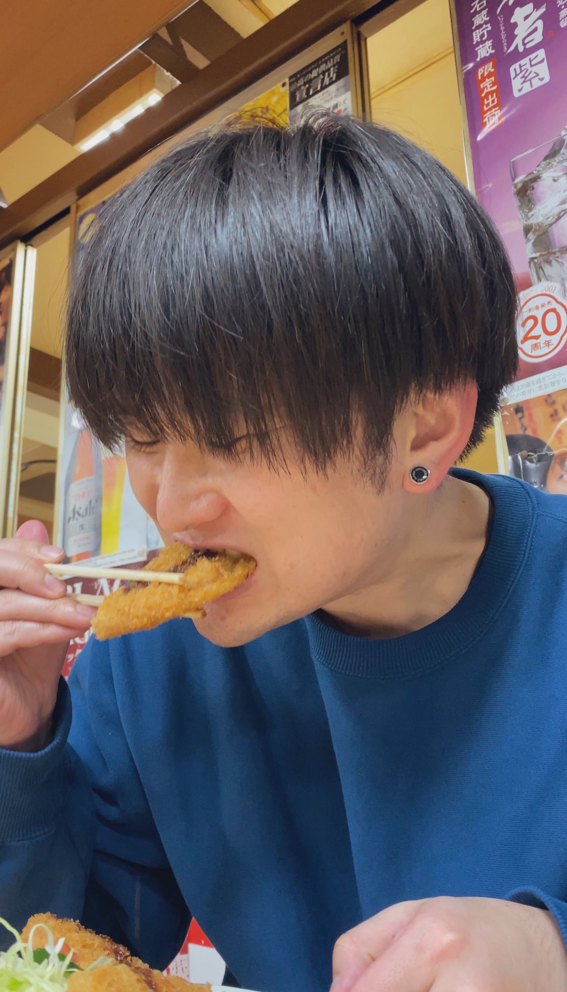 金は全然ないけど、、 風俗で抜いてもらって酒飲んでラーメン食ってサウナ入って小銭稼いでるって考えたら幸せ者すぎるんよな 現代に生まれて良かったわな🍺 https://t.co/Ogj5Y9Llo5