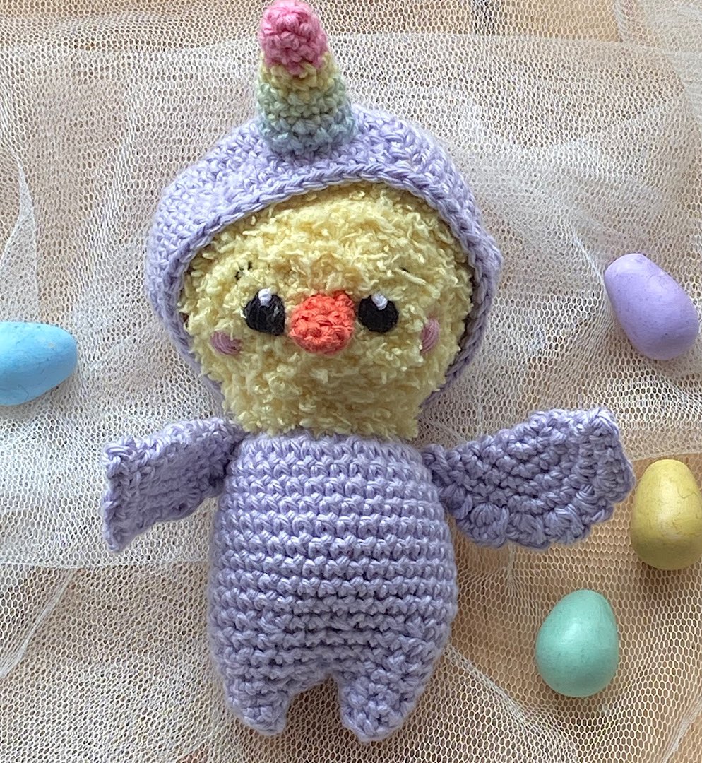 It’s letter E of the #MHHSBD challenge! This is Egbert he’s a little 🐥 that really wants to be a 🦄 

#folksyseller #Easter