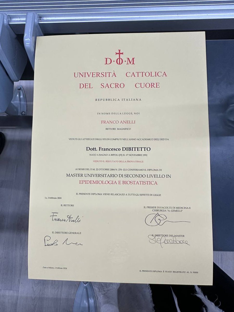 Dibi_Fra's tweet photo. Celebro con gioia il conseguimento del mio Master di secondo livello in Epidemiologia e Biostatistica! È stata un'esperienza incredibile e non vedo l'ora di applicare le competenze acquisite. Grazie a tutti coloro che mi hanno sostenuto lungo questo percorso! @Unicatt https://t.co/NvvvwWtoFJ