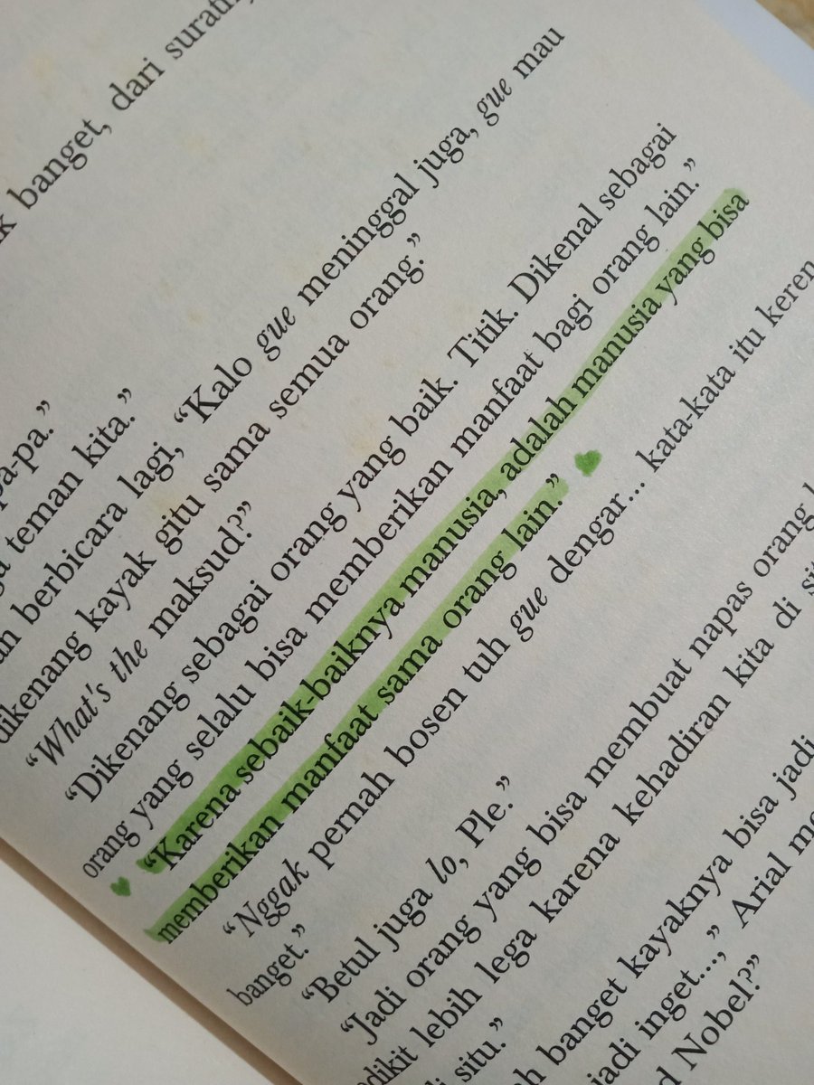 Novel ajaib banget ini mah, setiap baca di usia yang berbeda, berbeda pula pandangan terhadap novel ini. 

Pertama kali baca novel ini waktu masih SMP pas ada tugas buat resensi novel, dulu awalnya pinjem punya temen sampe akhirnya kebeli novelnya di tahun 2022 —