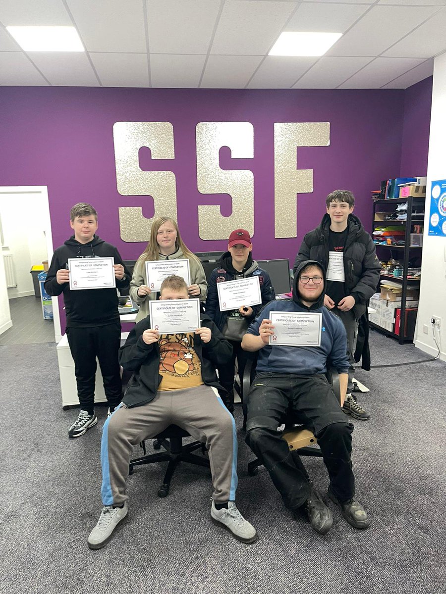 Diane Barbour tweet media