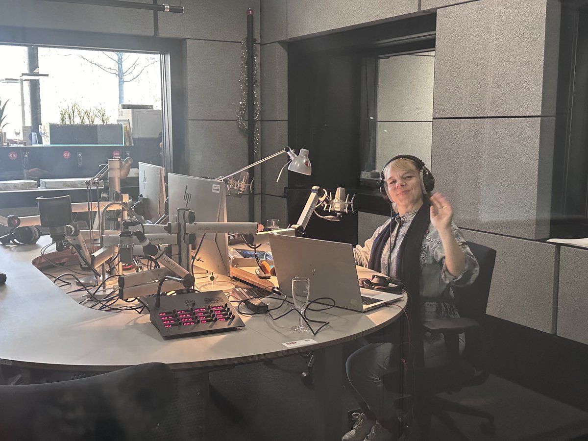 ⁦<a href="/oe1/">Ö1</a>⁩ hat sein neues Programmschema gestartet und Alexandra Augustin führt durch den Vormittag - hören Sie selbst! Am besten auf Sound.orf.at oder in der Sound-App: apps.apple.com/at/app/orf-sou…