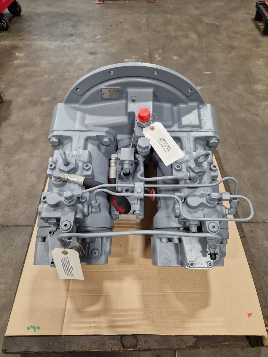 Hitachi ZX350 set of Hydraulic Pumps. 

All damaged and worn parts replaced with genuine parts, along with all bearings and seals.

All our work is covered by 12 months warranty. 

Get in touch if you have any queries👍 #Hitachi #hydraulicpump #hydraulicrepair