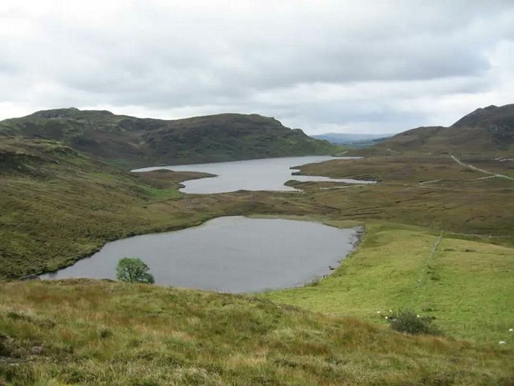 Today's #WhereInDonegal from #WeLoveDonegal ♥ Name one or both of the loughs in this pic by @antearmann1967 There will be TWO 1st place Awards: one for the first to name either of them, and one for the person who names both in one tweet. #Donegal #Loughs #lakes #Ireland