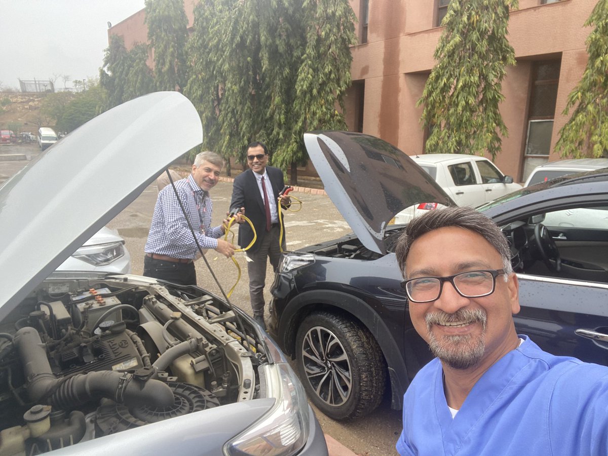 Redefining help at workplace -Guess who came to my rescue when car battery died yesterday afternoon? Happened to be Chair department of Radiology Zafar Sajjad and Chair Department of Surgery Saleem Islam.They went out of the way to help me. @AKUGlobal @AKUAANA @AkuSurgery