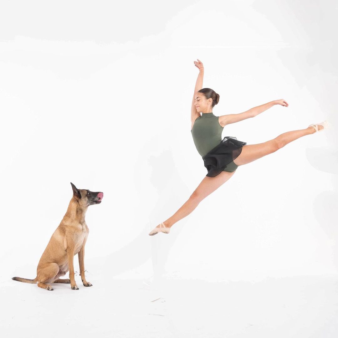 Open your heart to the new week ahead ♥️
Dancer Love Dogs

Thank you Cait &amp; James Duncan for the amazing donation ~ you are so PAWsome .

Photo Credit: @talipernat