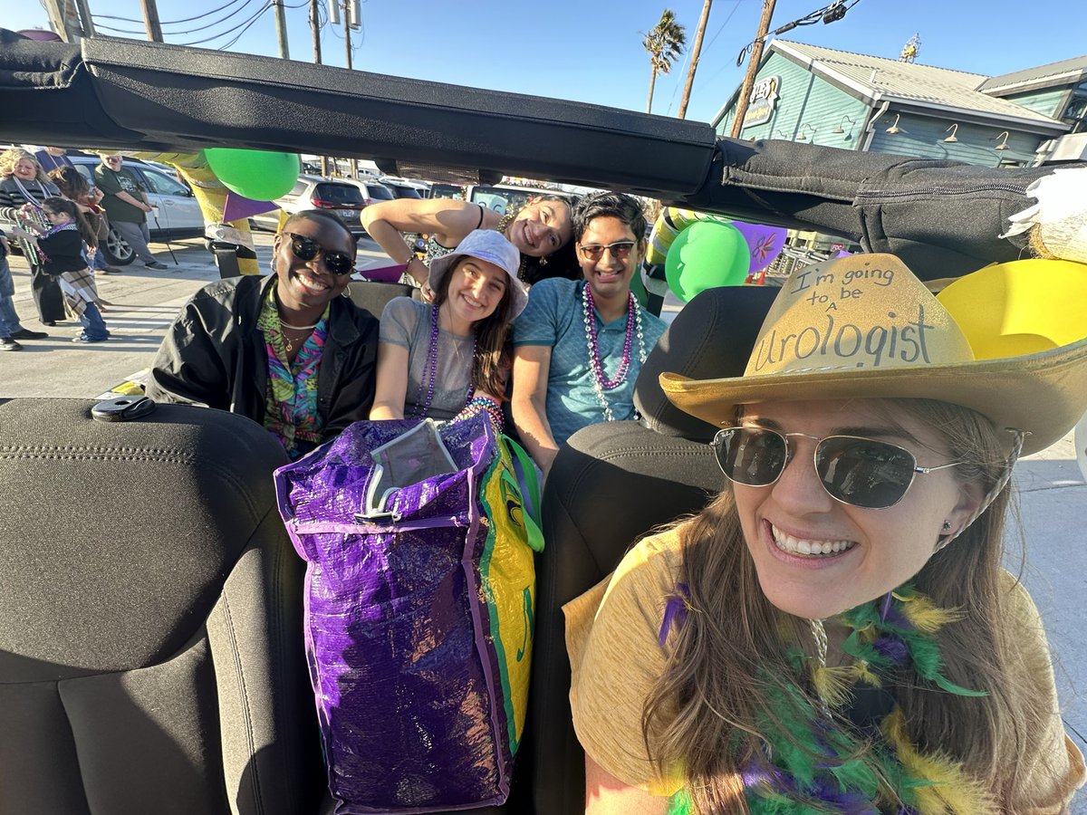 cocoannstewart's tweet photo. As I prepare my goodbyes to my beloved Galveston, I’m glad the crew and I made our debut in the Galveston Mardi Gras jeep parade (mom made the hat 🙃). https://t.co/xH3VkgUgOd