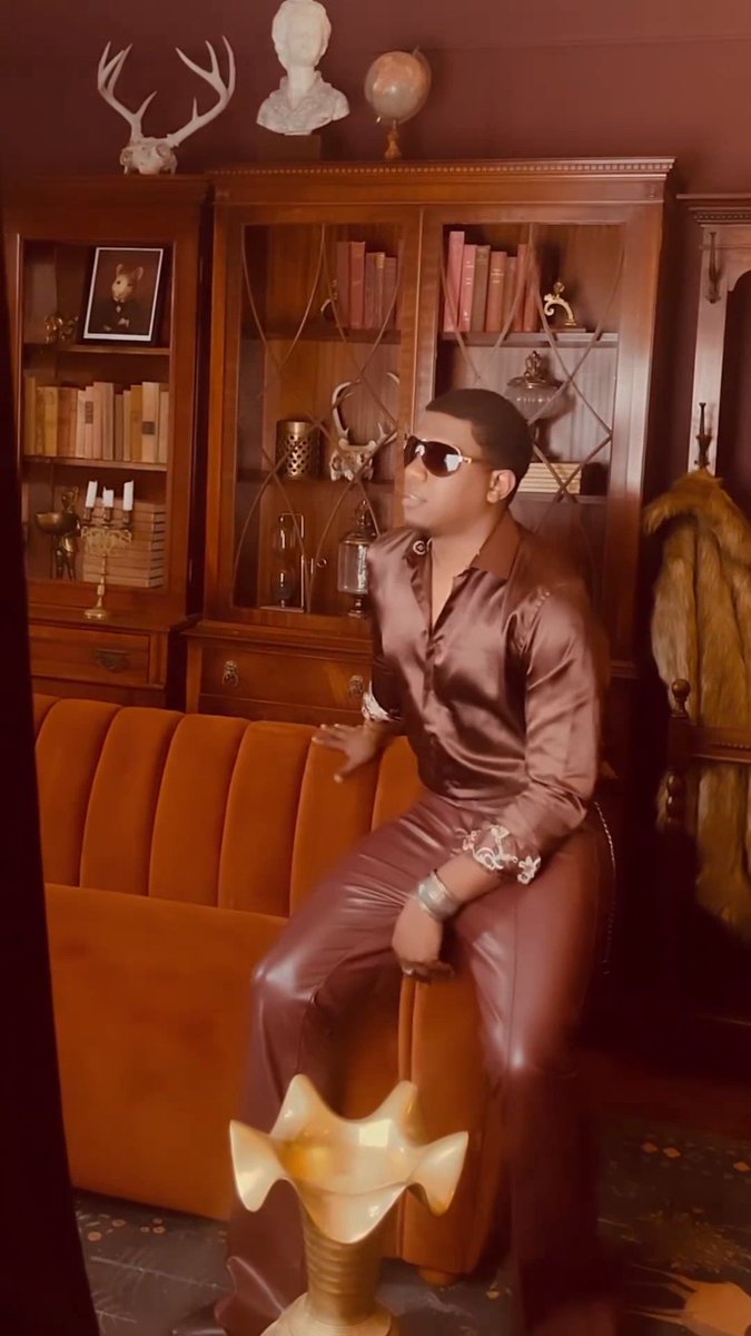KarmacRex's tweet photo. A few behind the scenes snapshots from a recent photoshoot. First of 2024. Congratulations to the winners.

#Kareem #Karmac #Model #photography  #Grammys #Music https://t.co/VaJoXi0uW9