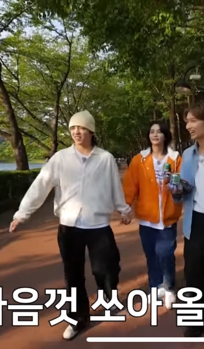 ‎૮ `⎚⩊⎚´ ა tweet media