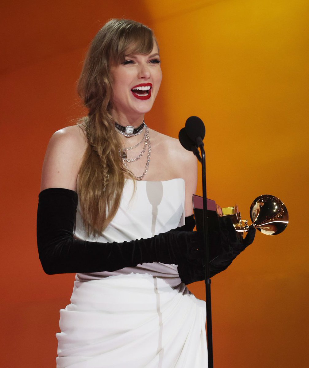 TSwiftLA's tweet image. 🏆 | “I would love to tell you this is the best moment of my life, but I feel this happy when I finish a song or when I crack the code to a bridge… or getting ready to go to Tokyo… All I want to do is keep doing this.” 

- Taylor Swift accepting Album of the Year #GRAMMYs
