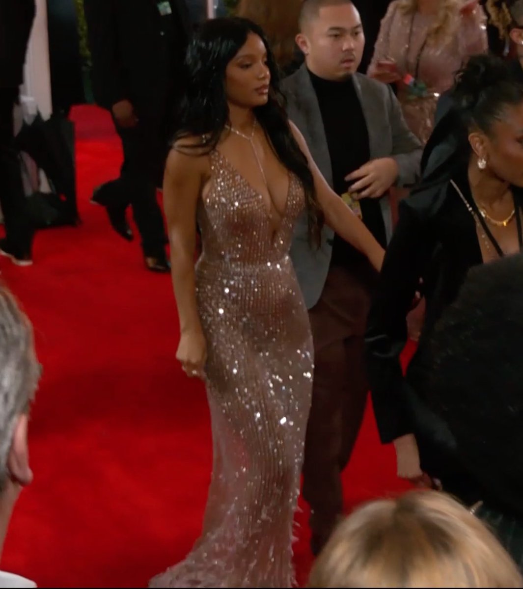 authenticbailey's tweet photo. Halle’s still a Grammy winner to ME. https://t.co/zlzFHvEbUL