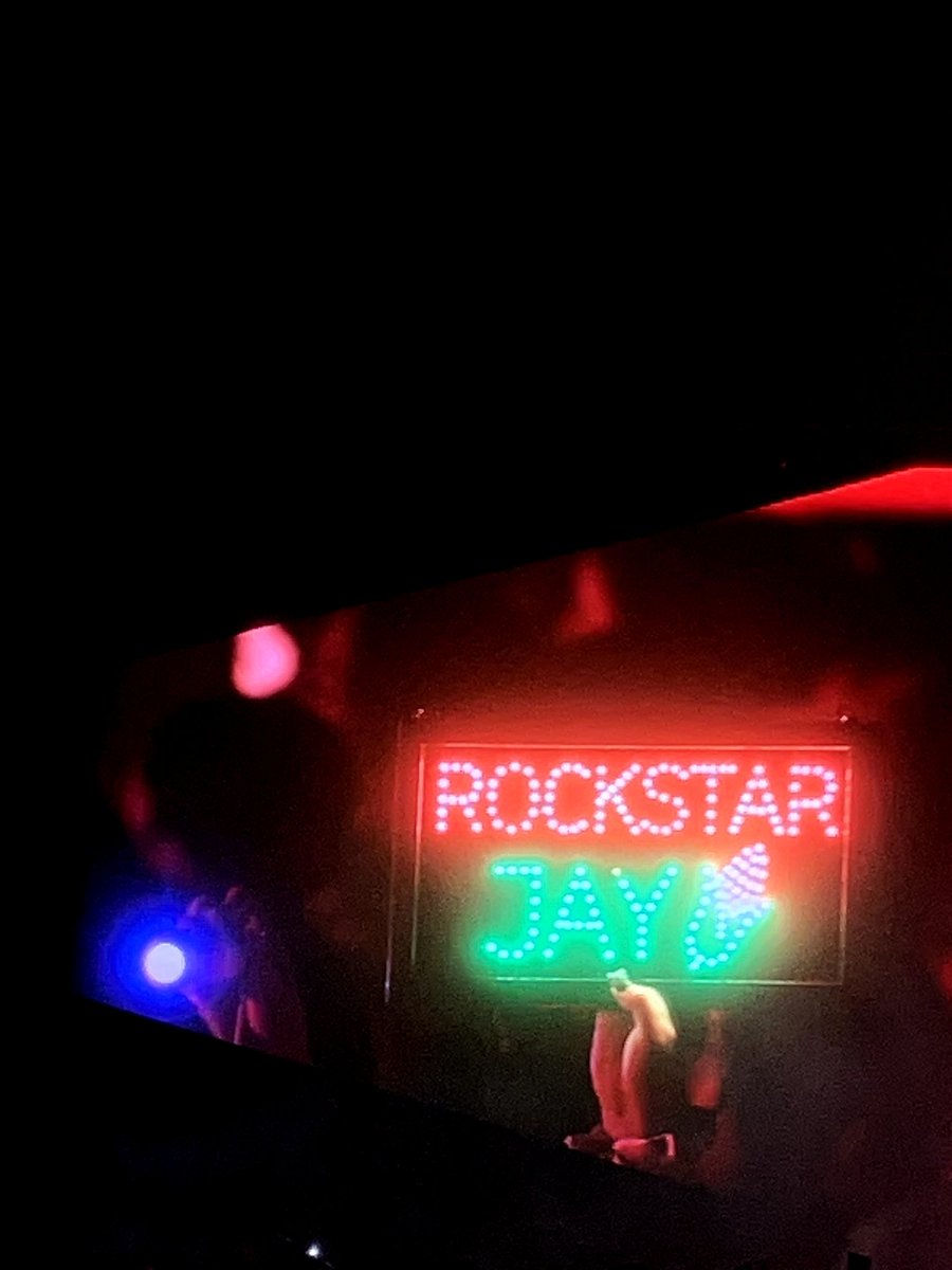 PDJS02's tweet image. my rockstar 🐈‍⬛🥹