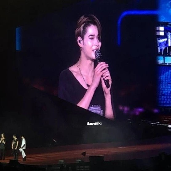 ilauvni_ki's tweet image. I will never shut up how pretty how etheral how cool how attractive ni-ki is in real life. NI-KI IS REAL 😭😭🤍