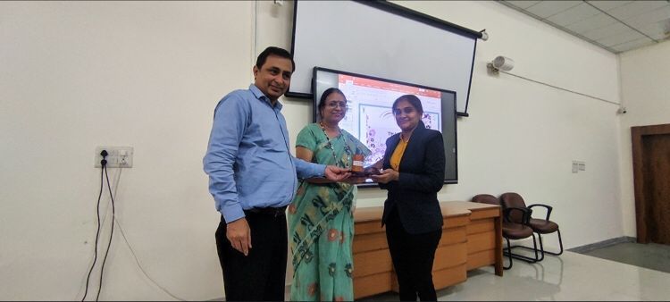 Delivered Talk🎙on “eKrishiKendra-Navigate the Digital Frontier with Agriculture Informatics”in 74th Annual Conference of Indian Society of Agricultural Statistics🌾🌱

#ekrishikendra #agriculture #agricultureandfarming #conference #agriinformatics  #agribusiness #agridigitech