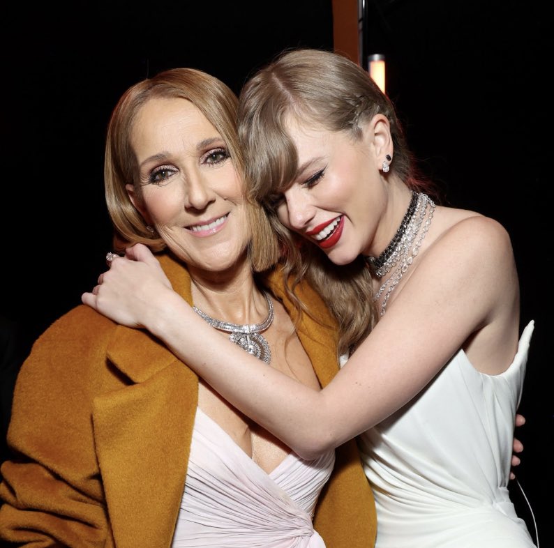 You can see it in her eyes “get this phony away from me” 😂😂😂