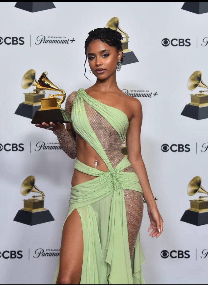 Nomcebozikode's tweet photo. We did it again! 🇿🇦😁
another Grammy award for South Africa as we congratulate Tyla for winning Best African Music Performer, we are super proud of you @tyla from for raising our flag high keep on shining we got your back 💚
#anotherone😍 #satotheworld🇿🇦 #queenofafrica #proud https://t.co/tpbiNIU3b0