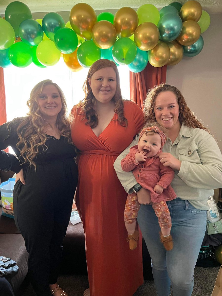 _AmberDunlap's tweet photo. 4 weeks left until our second boy 🩵 https://t.co/w7IeflJ7WX