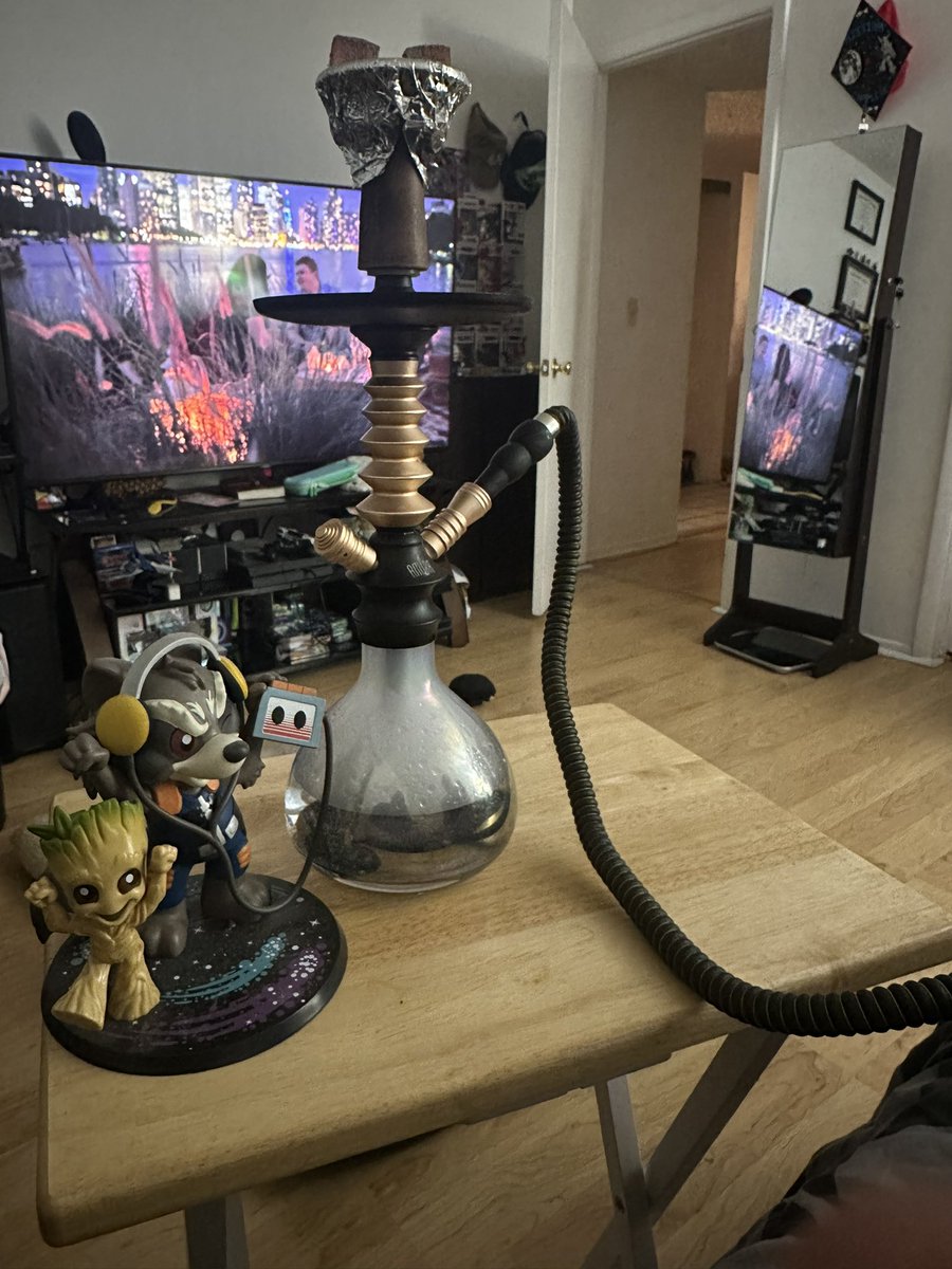 foxbath_games's tweet photo. Nice and relaxing hookah night! #smallstreamer #twitchaffiliate https://t.co/p4WDy89AnH