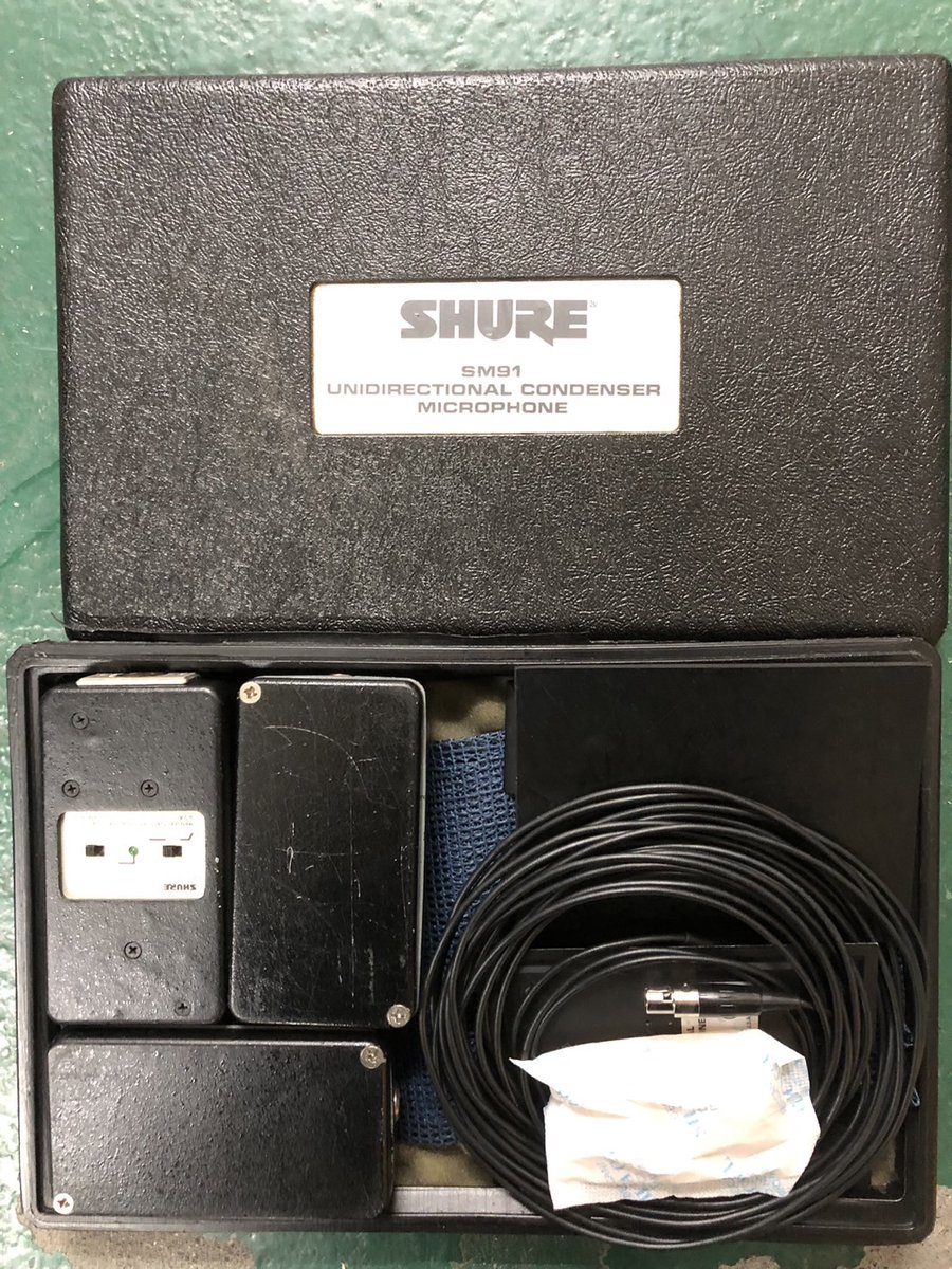 掘り出し物出てきました！

■SHURE SM91
バウンダリーマイク 2本ペア
￥20,000～　　即決価格￥30,000

・動作未チェック
・専用ケース付き
・多少傷アリ