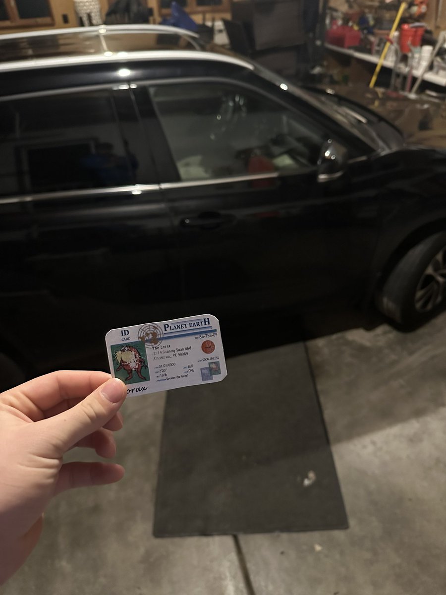 JakepeaksApes's tweet photo. Having a car with great gas mileage helps me reduce my carbon footprint and helps me save on fuel #apespop @franklinlorax https://t.co/p6AzG0ExDc