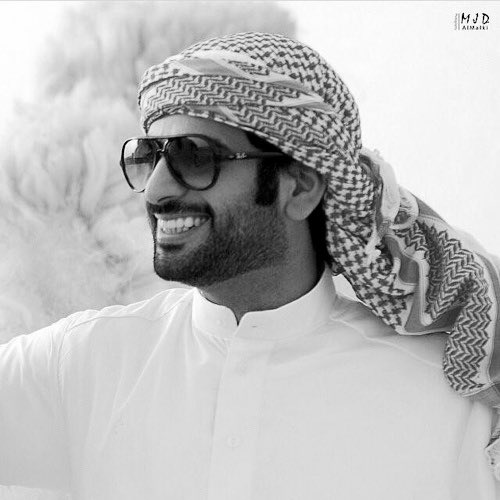 5amod's tweet photo. حمد السعيد يقول : 
ياشين لاجيت تقطع لا توادعني
ليتك تحس الوداع شلون تأثيره 

ورد سعد علوش : 
حتى تلويحتك يومك توادعني وتروح
انت ما لوّحت لكن انا اتخيّلتها .

ورد خلف بن هذال : 
قالوا توادع قلت ياصعب الوداع 
وشلون أوادع من معه قلبي وديع . https://t.co/Swb36WPTNb