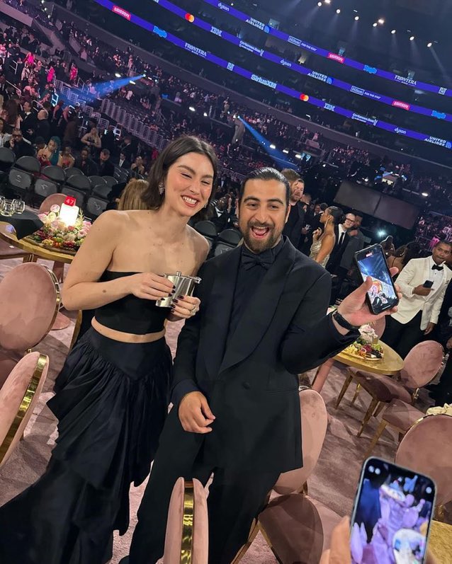 NoahKahanNation's tweet photo. 📸| Noah and Gracie at the Grammys! https://t.co/ocnB1GkjhP