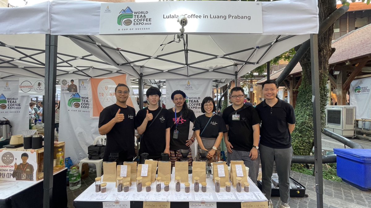 TRUNK COFFEE × LuLaLao Coffee

ラオスのコーヒー事情から、みんなが知りたい精製のあれこれまで詳しく話します。コーヒー農園を運営しているからこそ話せる内容です。講義の後はカッピング会もあります。かなりお得です！

場所: TRUNKCOFFEE LAB
3/4 (月) 19:00-21:00
参加費 3000円