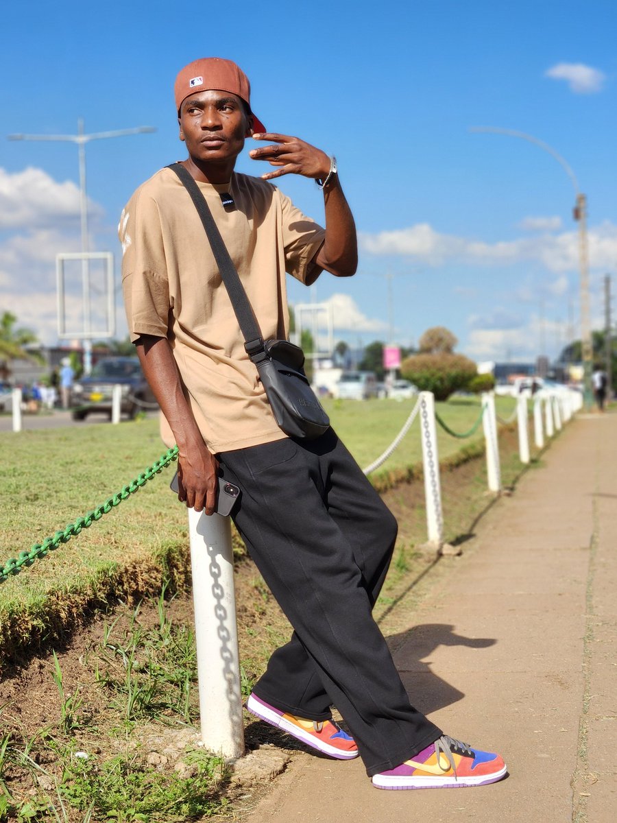 alois_tinotenda's tweet photo. Two different pictures BEFORE &amp; AFTER.
I wish to do some Shots with @penzura_wacho 
@hatiperi_wacho @Axecure_sneaker.
So those I tagged if you like the Shots Dm interested 🙏🙏 https://t.co/63b3KiYfsK