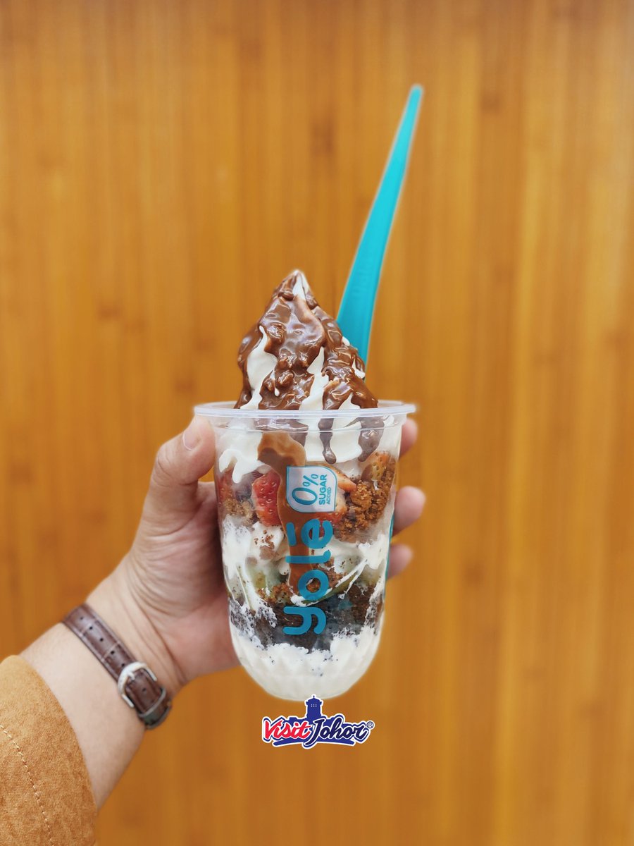 visitjohor_'s tweet photo. Sugar Free Frozen yogurt favourite korang Yole kini dah ada kat AEON Tebrau JB gais! Mimin dah try &amp; memang sedap! https://t.co/aRxH60zz1F