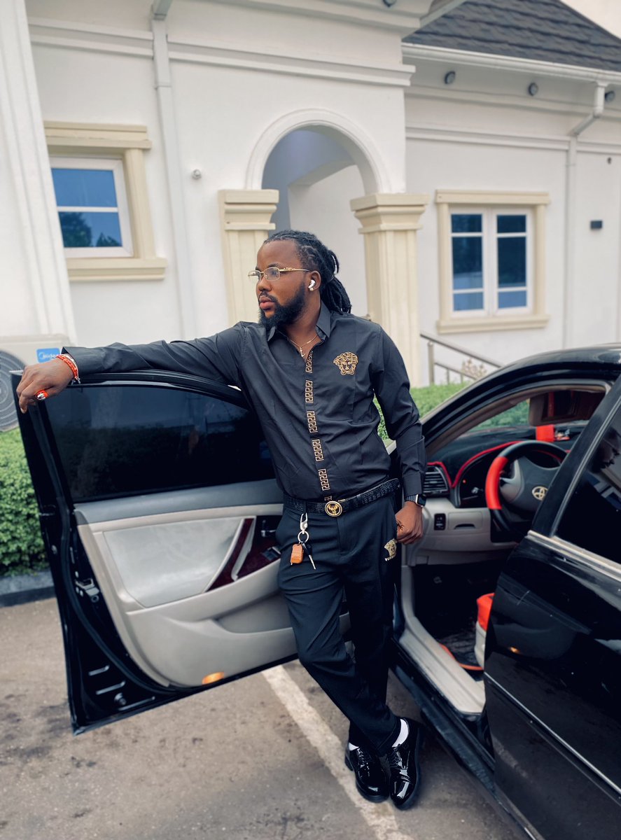 only1smogg's tweet photo. As I dey find More, 
Don't let me lose All💛🏴‍☠️ https://t.co/PfN1izoate
