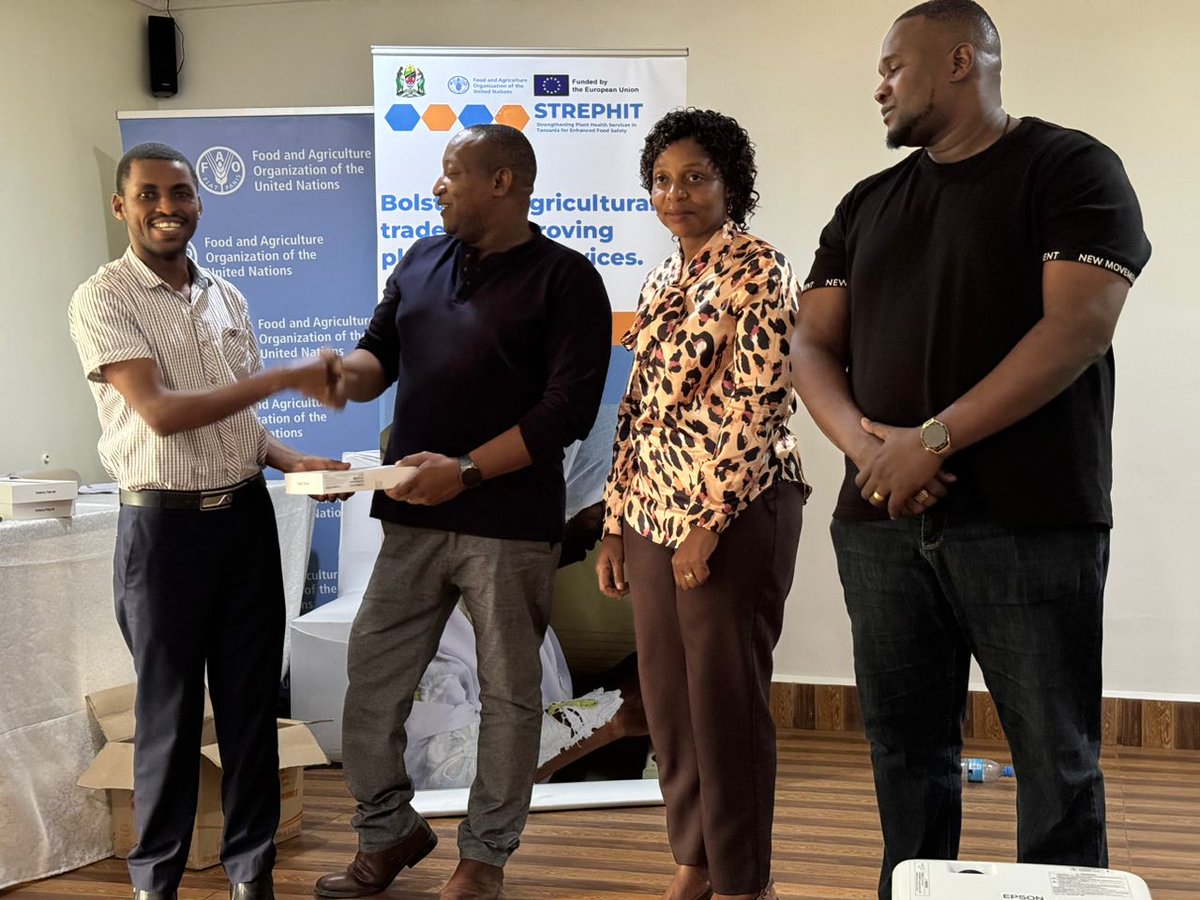 FAOTanzania's tweet photo. Under the ongoing @FAO @EUinTZ funded #STREPHIT project training field inspectors are now equipped with tablets for realtime data collection enabling swift submission to the newly established PHBI Unit. Anticipating rapid response to safeguard agricultural production from threats https://t.co/soJujE9VGa