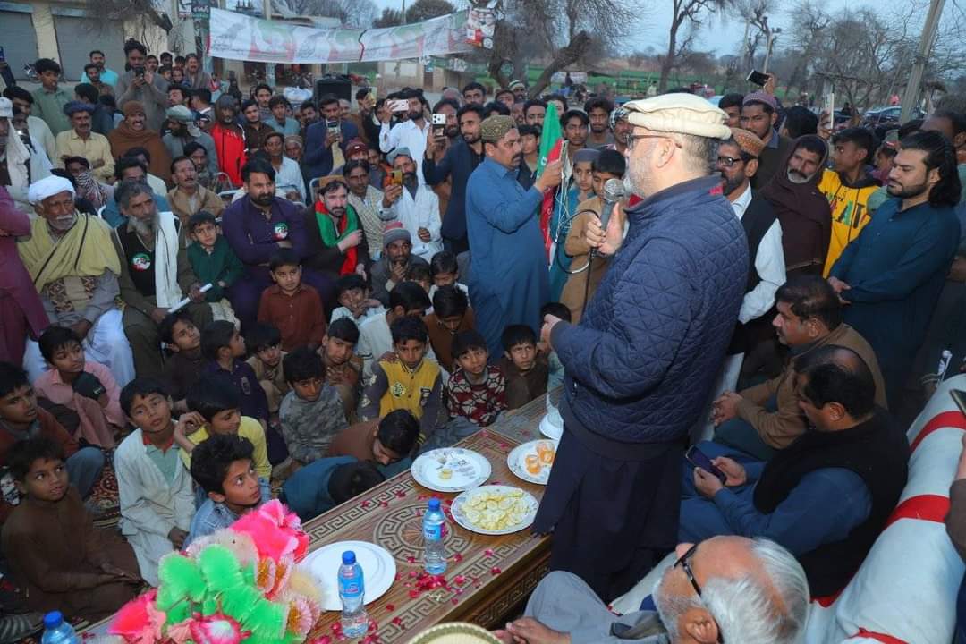 PTISPOfficial's tweet photo. امیدوار پاکستان تحریک انصاف #PP228 کیپٹن عزت جاوید خان، سابق ایم پی اے عامر اقبال شاہ، سابق ضلعی صدر میاں شفیق اور ملک آصف اعوان کی یونین کونسل 386 ،کیپٹن جاوید کی 386 میں امد۔ ملک شہزاد ڈیسی عابد رسول، رفیق ڈیسی، محمد اشفاق کی جانب سے منعقدہ پروگرام میں شرکت۔
#اب_غلامی_نامنظور https://t.co/sAi4mA3STF
