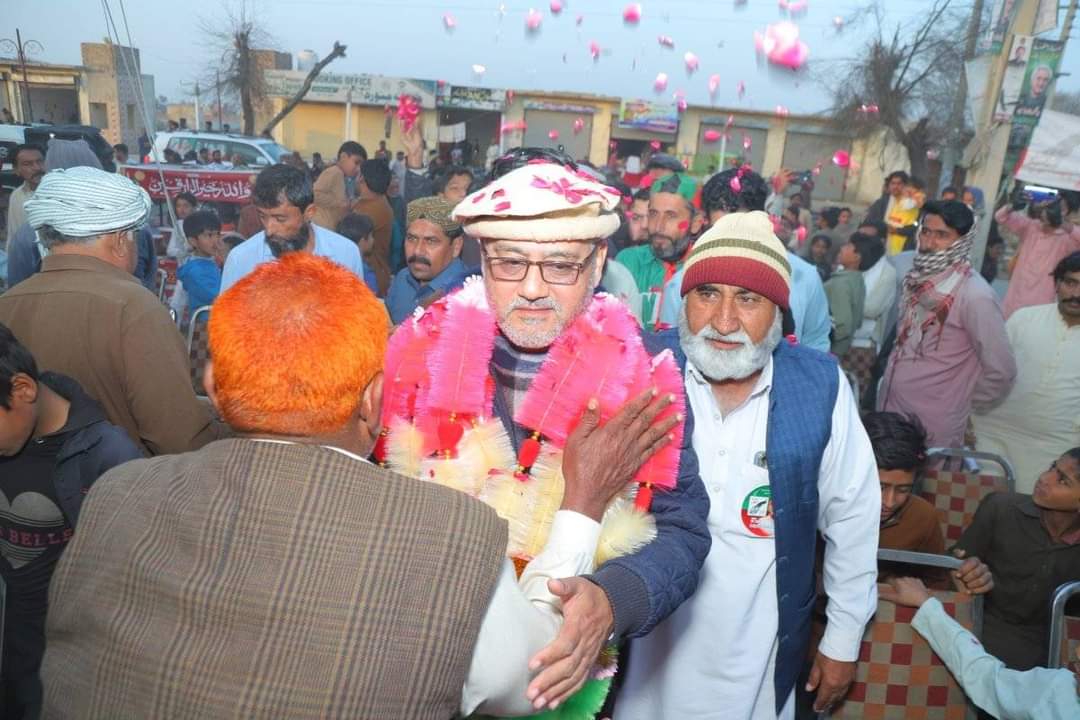PTISPOfficial's tweet photo. امیدوار پاکستان تحریک انصاف #PP228 کیپٹن عزت جاوید خان، سابق ایم پی اے عامر اقبال شاہ، سابق ضلعی صدر میاں شفیق اور ملک آصف اعوان کی یونین کونسل 386 ،کیپٹن جاوید کی 386 میں امد۔ ملک شہزاد ڈیسی عابد رسول، رفیق ڈیسی، محمد اشفاق کی جانب سے منعقدہ پروگرام میں شرکت۔
#اب_غلامی_نامنظور https://t.co/sAi4mA3STF