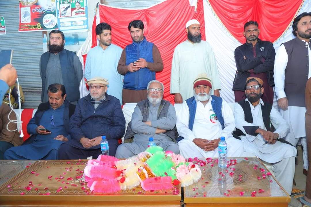 PTISPOfficial's tweet photo. امیدوار پاکستان تحریک انصاف #PP228 کیپٹن عزت جاوید خان، سابق ایم پی اے عامر اقبال شاہ، سابق ضلعی صدر میاں شفیق اور ملک آصف اعوان کی یونین کونسل 386 ،کیپٹن جاوید کی 386 میں امد۔ ملک شہزاد ڈیسی عابد رسول، رفیق ڈیسی، محمد اشفاق کی جانب سے منعقدہ پروگرام میں شرکت۔
#اب_غلامی_نامنظور https://t.co/sAi4mA3STF
