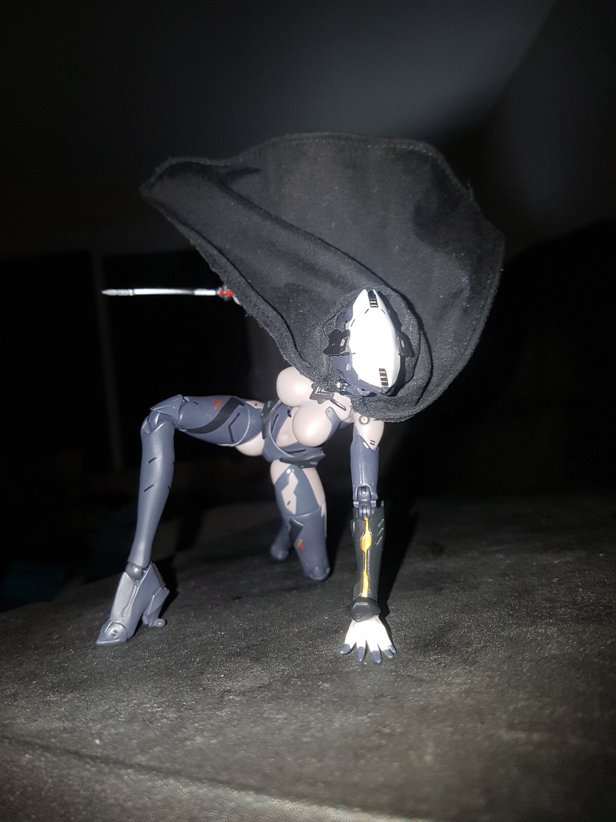 TheLocalBard's tweet image. Some late-night Assassin pics!

#SnailShellStudio #Assassin #SnailShellAssassin #Knife #ToyPhotography @wozhike