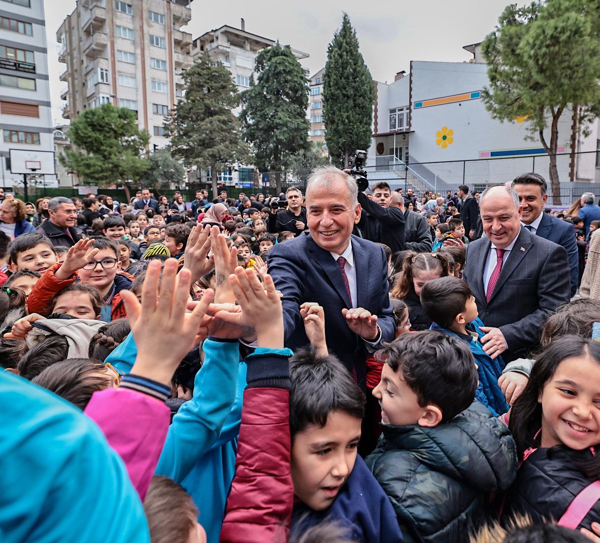 Ders zili çaldı!🔔

Yeni eğitim öğretim döneminin tüm  öğrencilerimiz, aileleri ve öğretmenlerimize hayırlı uğurlu olmasını ve başarı dolu bir eğitim süreci diliyorum.
