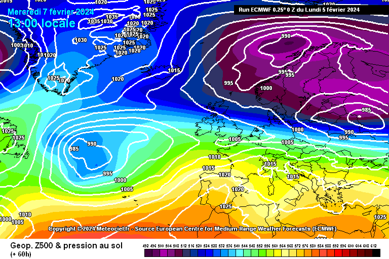 PvForecast's tweet photo. kijken of er een drukstijging inzet NNE van het SW laag.... #winterbackontrack
eerst koude lucht vanuit het noorden di-woe #sneeuw https://t.co/Zw9jXLrZ8X