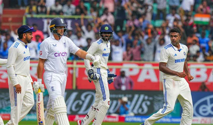 England 194-6 at lunch on day 4, chasing record 399 to win. samacharam.in/england-194-6-… #samacharam #Cricket #TestMatch #EnglandvsIndia #Day4 #LunchUpdate #Sports #RecordChase