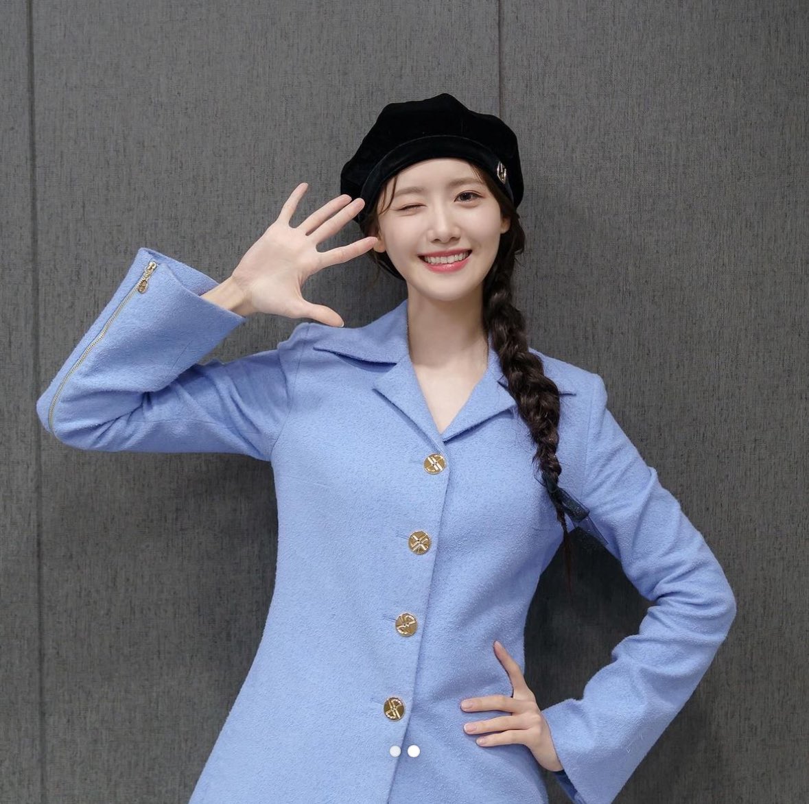 YoonA ファンミーティング『YOONITE 』日本公演まで　D-7💗

ユナちゃんに会えるまであと1週間🥰
日本でも盛り上げていきましょーー!!

#イムユナ #ユナ #LimYoonA #YoonA
#임윤아 #윤아 

一緒に熱唱する準備okですか？？
🔗youtu.be/yuCbJykB32M?si…