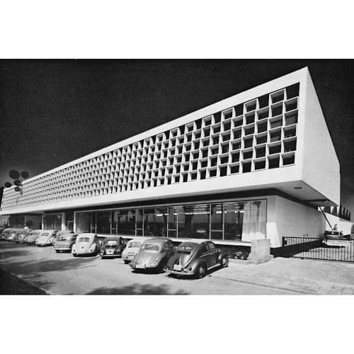 areasvellas's tweet photo. PAUL STOHRER 1909-1975
COCA-COLA BRANCH OFFICE IN FELLBACH, 1950s
#architecture #arquitectura #Stohrer 
https://t.co/2fJewcFdgo https://t.co/Rn3gQy42El