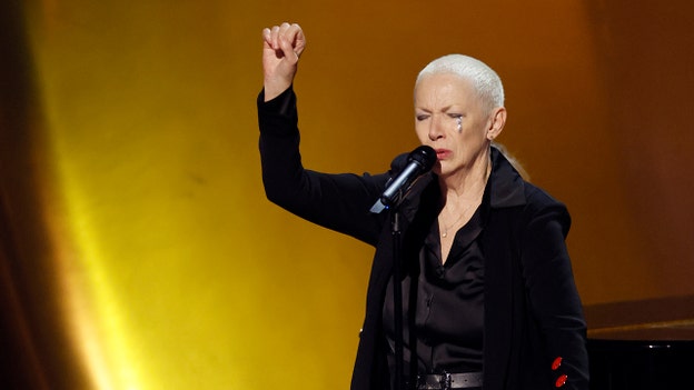 Last night at the Grammys Annie Lennox called for an immediate ceasefire in Gaza. She spoke out during her tribute to Sinéad O’Connor. Two great women. Well done Annie No Ceasefire No Vote