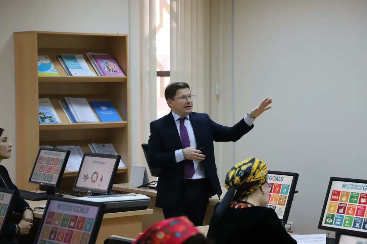 On February 5–6, at the Scientific and Methodological Center for Sustainable Development Goals (SDGs) of the Institute of International Relations of the Ministry of Foreign Affairs of Turkmenistan, two-day lectures are taking place for university lecturers.#SDGs #sdg4