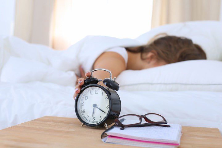 LiterieEbac's tweet photo. Dur dur le lundi matin ⏰ et encore plus quand on dort sur un matelas Ebac 🛌! On aimerait pouvoir en profiter encore un peu ☺️
Courage et Bon lundi à tous 👍🏼 
#lundi #lundimatin #reveil https://t.co/TSjl4RiE6O