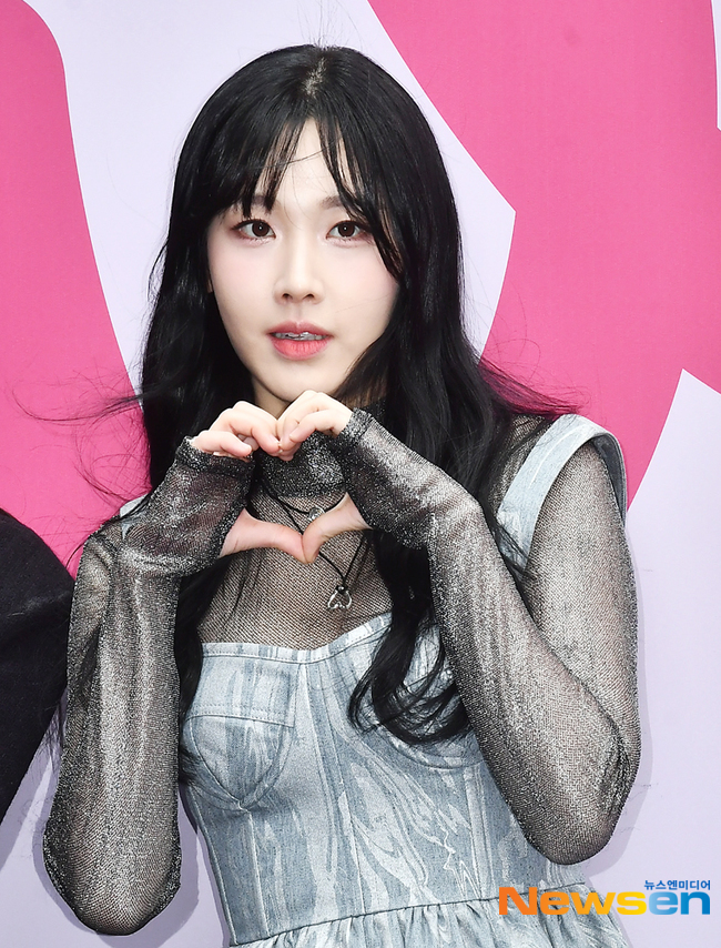 PHOTO】MOMOLAND ジュイ＆ナユン、Rocket Punch ユンギョン＆ヨンヒら