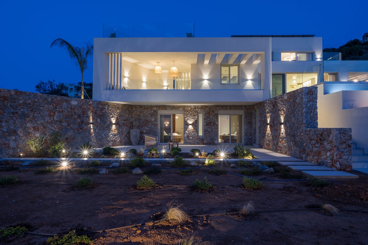 EliteGreekVilla's tweet photo. Discover opulent luxury at Villa Thyrsus in Chania, Crete!  

#luxuryvillarentals #ExclusiveRetreat #VillaEscape #dreamvillarentals #luxurylivingvacations https://t.co/DZhZPjELzZ