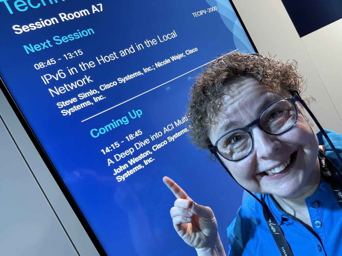 vlinder_nl's tweet image. #IPv6 in tha house #CiscoLive #Cleur