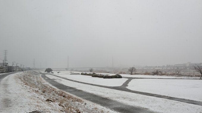 聖蹟桜ヶ丘も雪 https://t.co/HsIPlJeq04<a href="/tag/%E3%82%B7%E3%83%A3%E3%83%8B%E3%83%9E%E3%82%B9"class="tags"><span>#シャニマス</span></a><a href="/tag/%E3%82%B7%E3%83%A3%E3%83%8B%E3%82%A2%E3%83%8B"class="tags"><span>#シャニアニ</span></a><a href="/tag/%E3%82%B7%E3%83%A3%E3%83%8B%E3%82%A2%E3%83%8B%E3%83%8D%E3%82%BF%E3%83%90%E3%83%AC%E6%84%9F%E6%83%B3"class="tags"><span>#シャニアニネタバレ感想</span></a>